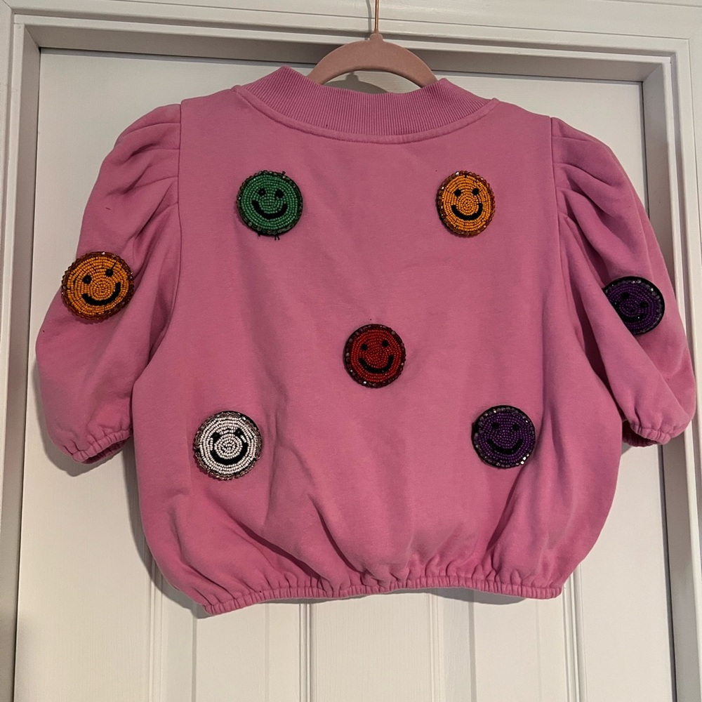 QUEEN OF SPARKLES Pink Crop Sweatshirt with 3D Beaded Smileys - Picture 4 of 5
